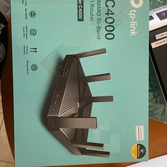 3 Bands Wi Fi Router - Picture 5 of 5